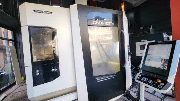 DMG CMX 800V