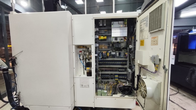 DMG CMX 800V
